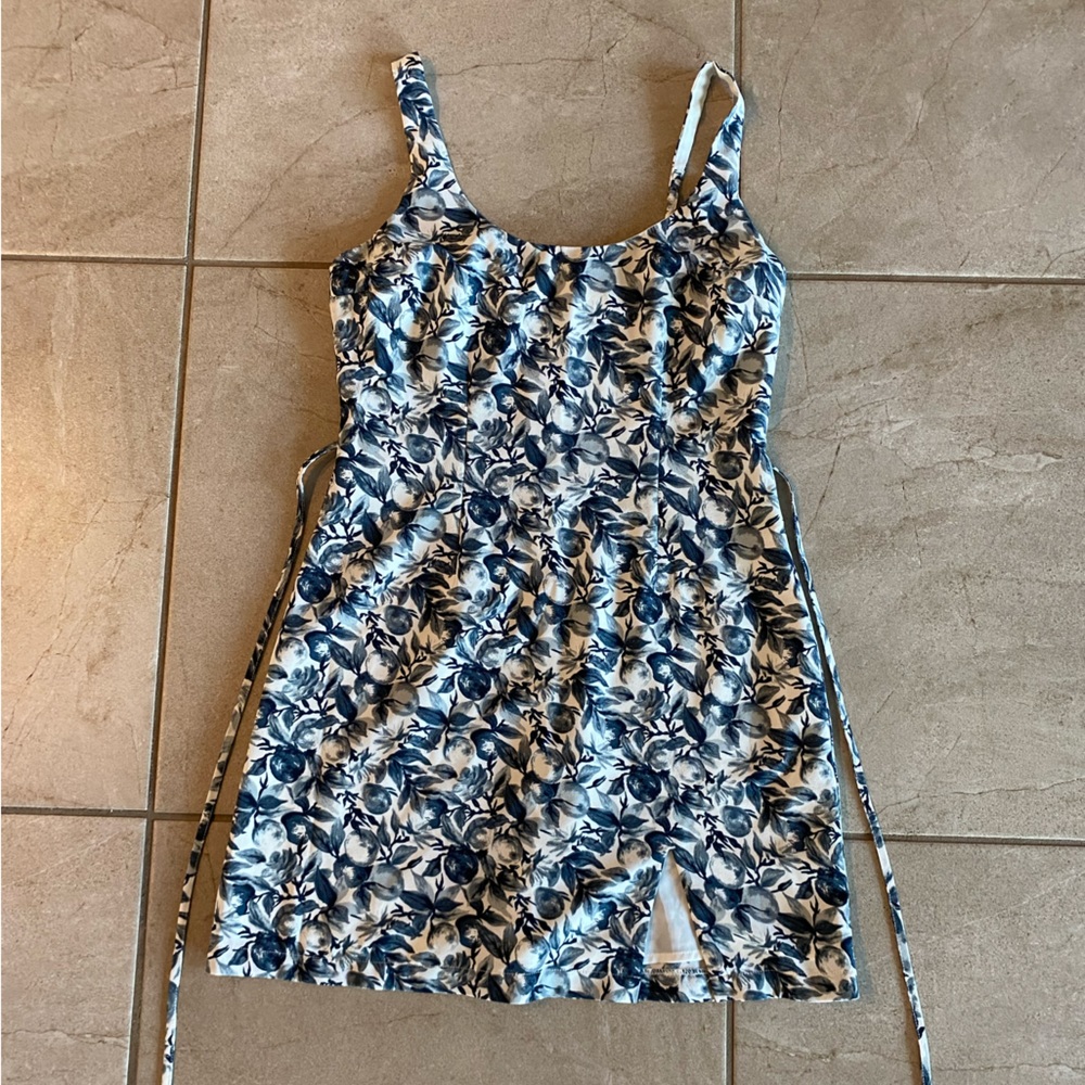 Mini dress